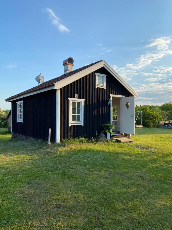 Lillstugan Lyckan Kristdala Buitenkant foto